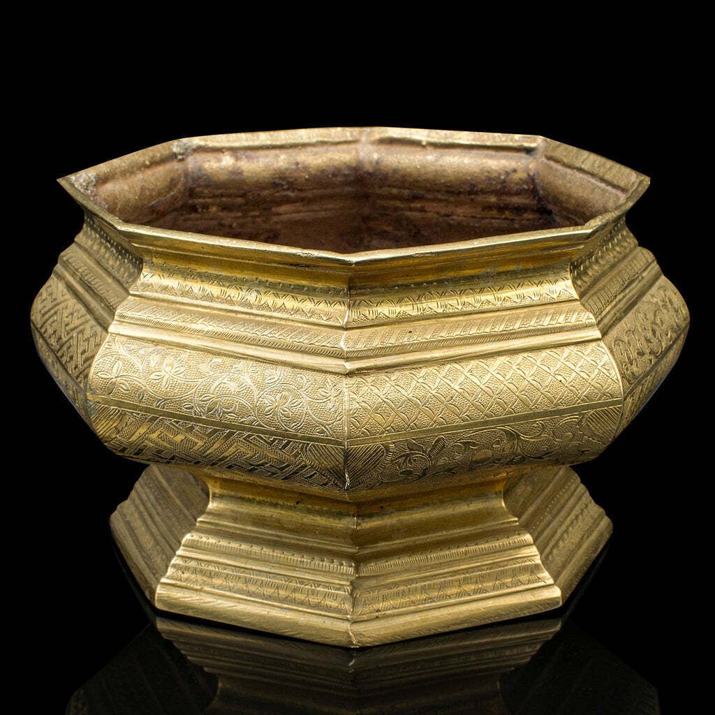1321.0 Antique Temple Betel Nut Dish, Indonesian, Engraved Brass Sireh Stand, Victorian photo