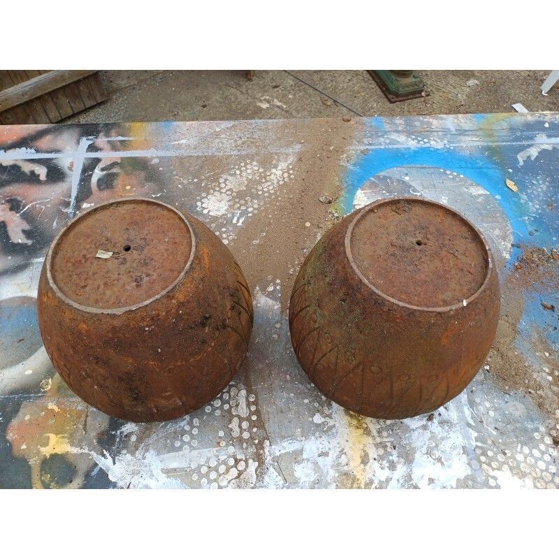 Pair Of Art Deco Cast Iron Vases From Charleville Mézières photo vinterior