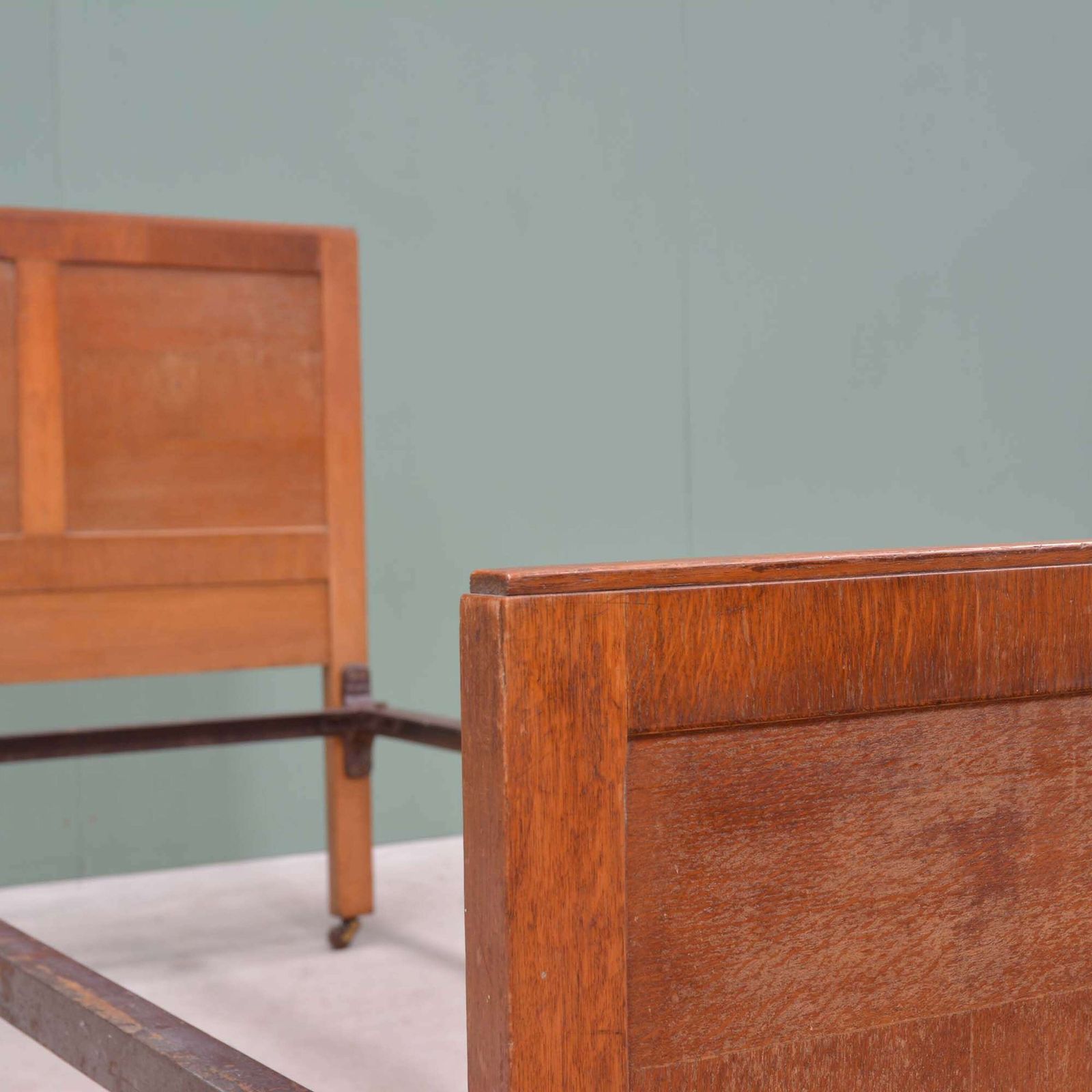 Oak Single Bed In The Manner Of Heals photo 350.0