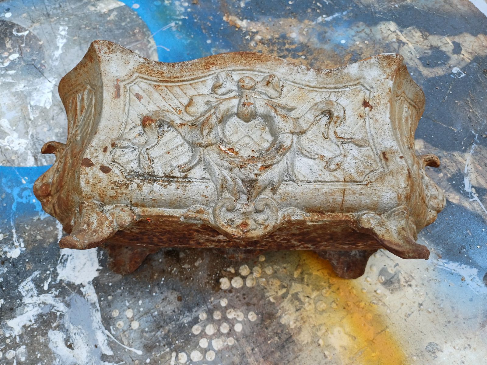 Set Of 2 Cast Iron Planters 1900 From Charleville   Mézières photo buy