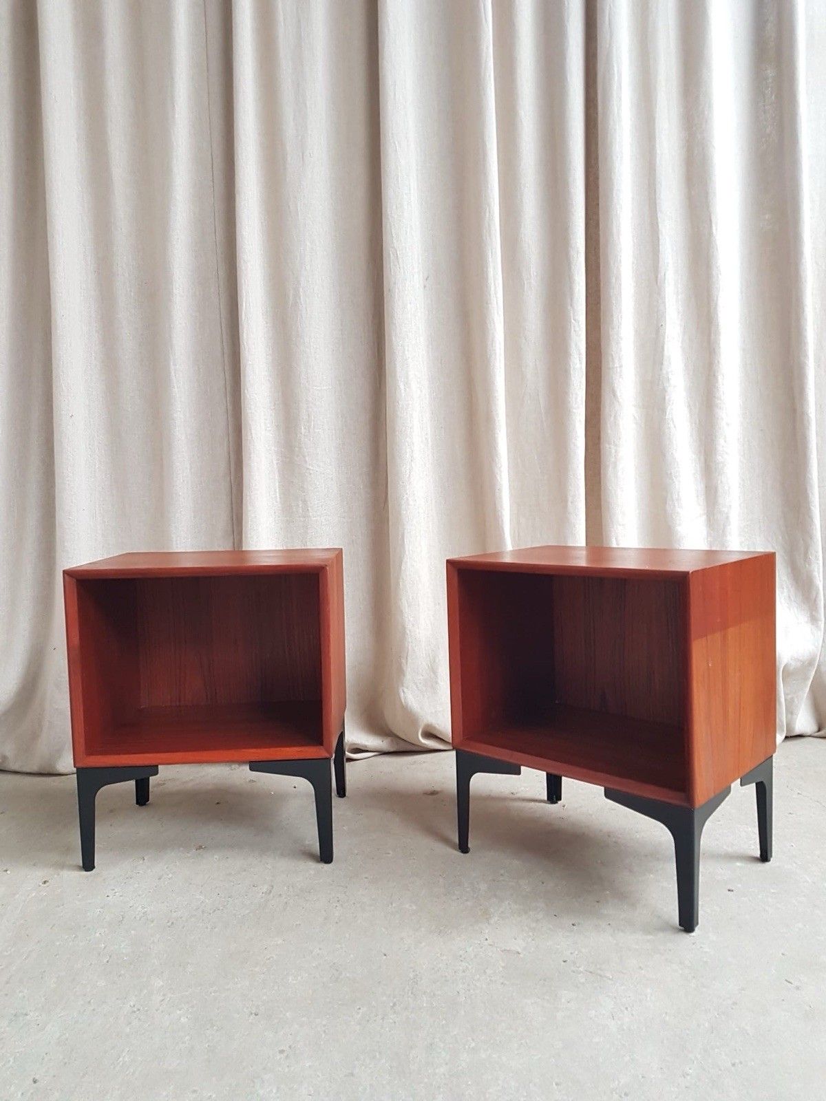 Vtg Pair Of Danish Teak Mid Century Bedside Tables Nightstands Retro Scandi R896 photo furniture