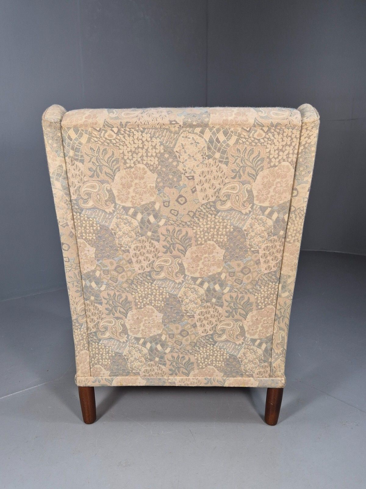 150.0 Vintage Danish Wingback Armchair Cream Grey  Abstract Print Retro Eb9695 Mnor photo