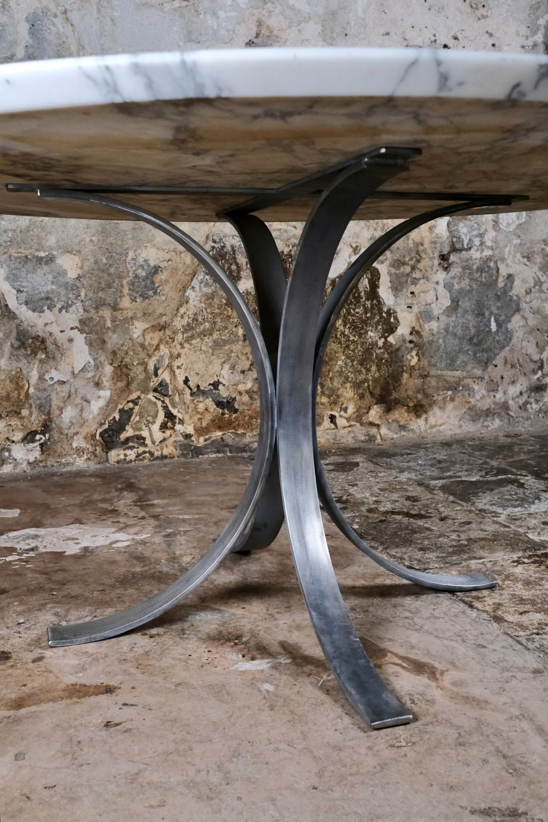 Large Round Carrara Marble Table, Italy, 1970s photo buy