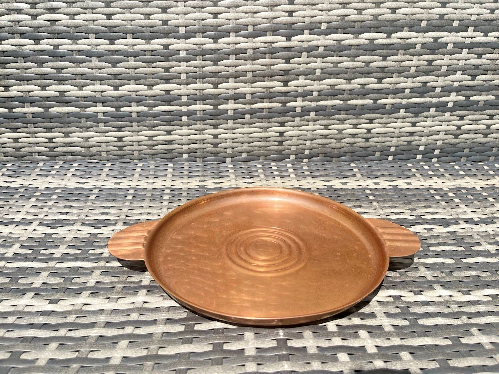 photo furniture Antique Art Deco Copper Banded Bullseye Fanned Cocktail Drinks Serving Bar Tray
