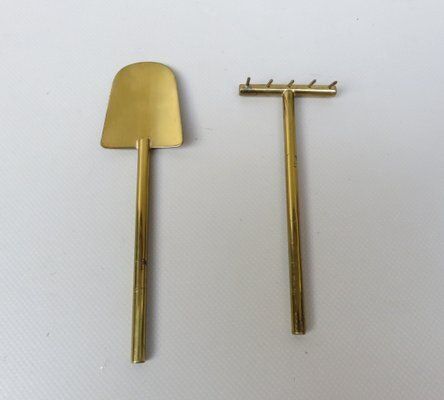 photo vinterior Cactus Cutlery Frog With Shovel And Rake By Walter Bosse For Karlsruhe Majolika, 1950s, Set Of 3