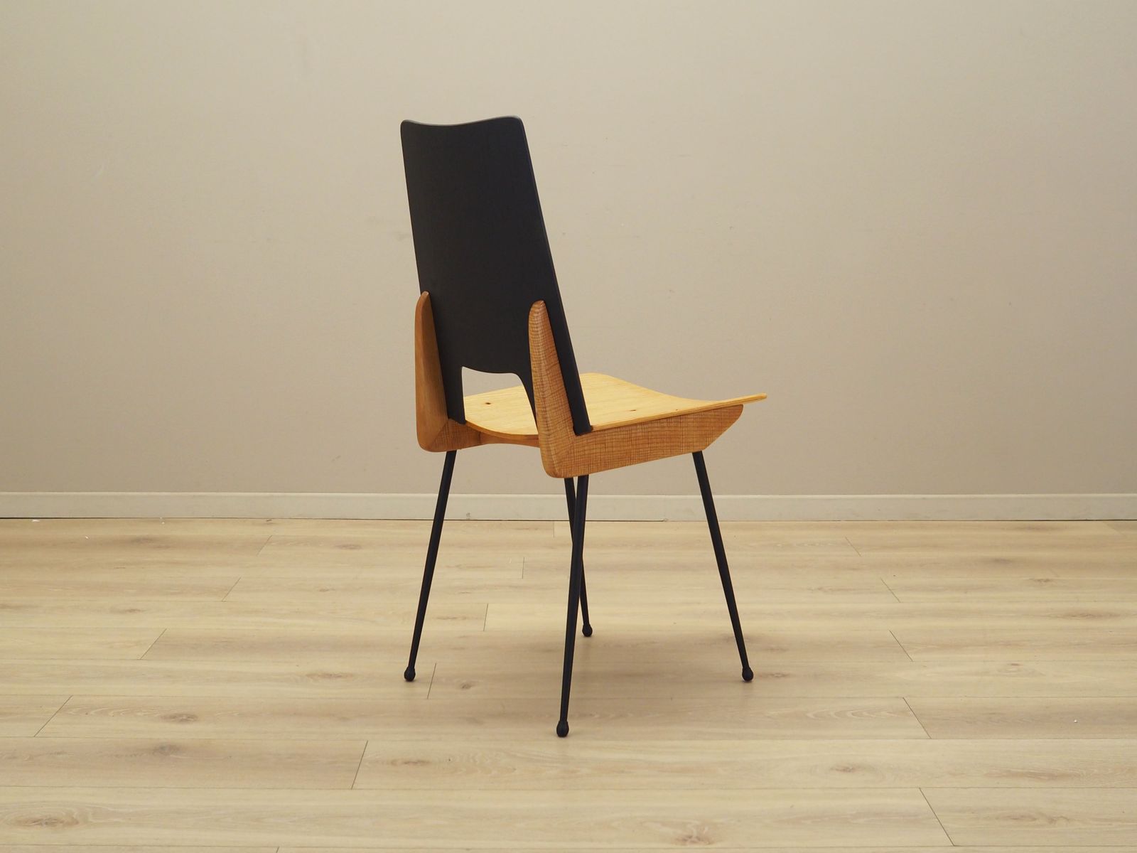 photo vintage Set Of Six Chairs, Italian Design, 1950s, Designer: Carlo Ratti, Manufacturer: Legni Curva