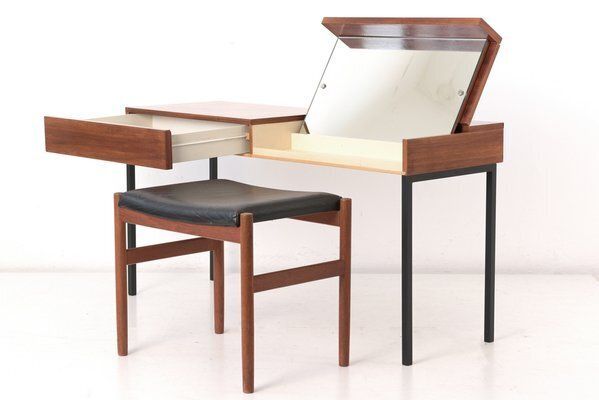 Furniture Dressing Table In Walnut From Wk Möbel, Germany, 1960s photo