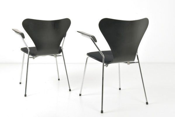 Model 3207 Chairs In Black Kvadrat Upholstery By Arne Jacobsen For Fritz Hansen, Denmark, 1996, Set Of 4 photo buy