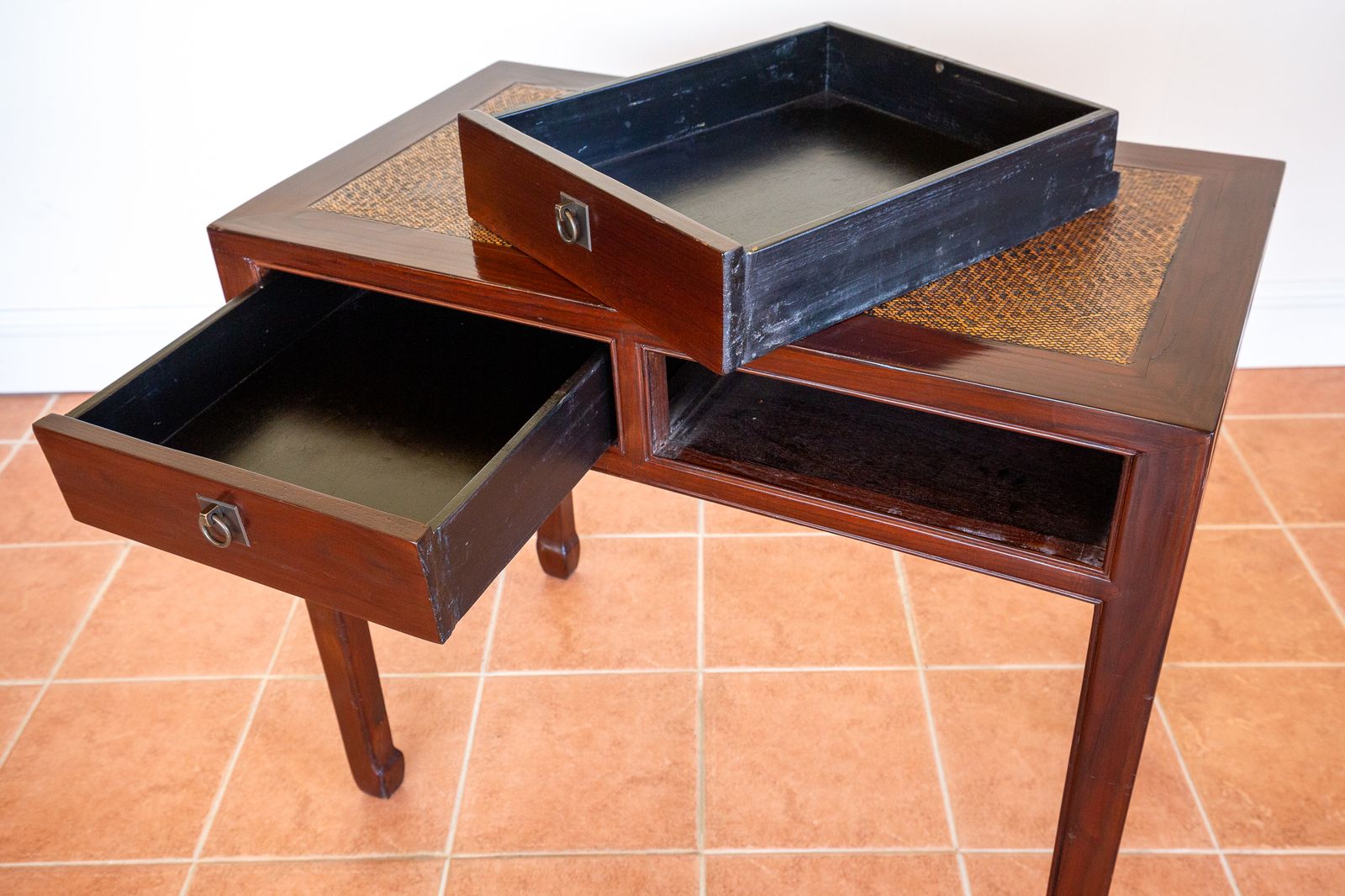 Antique Lacquered Chinese Console Tabl.E Des.K Inlaid Jumu Elm Early 20th Century Rattan Hallway Tabl.E Occasional Side Tabl.E Two Drawers photo vinterior