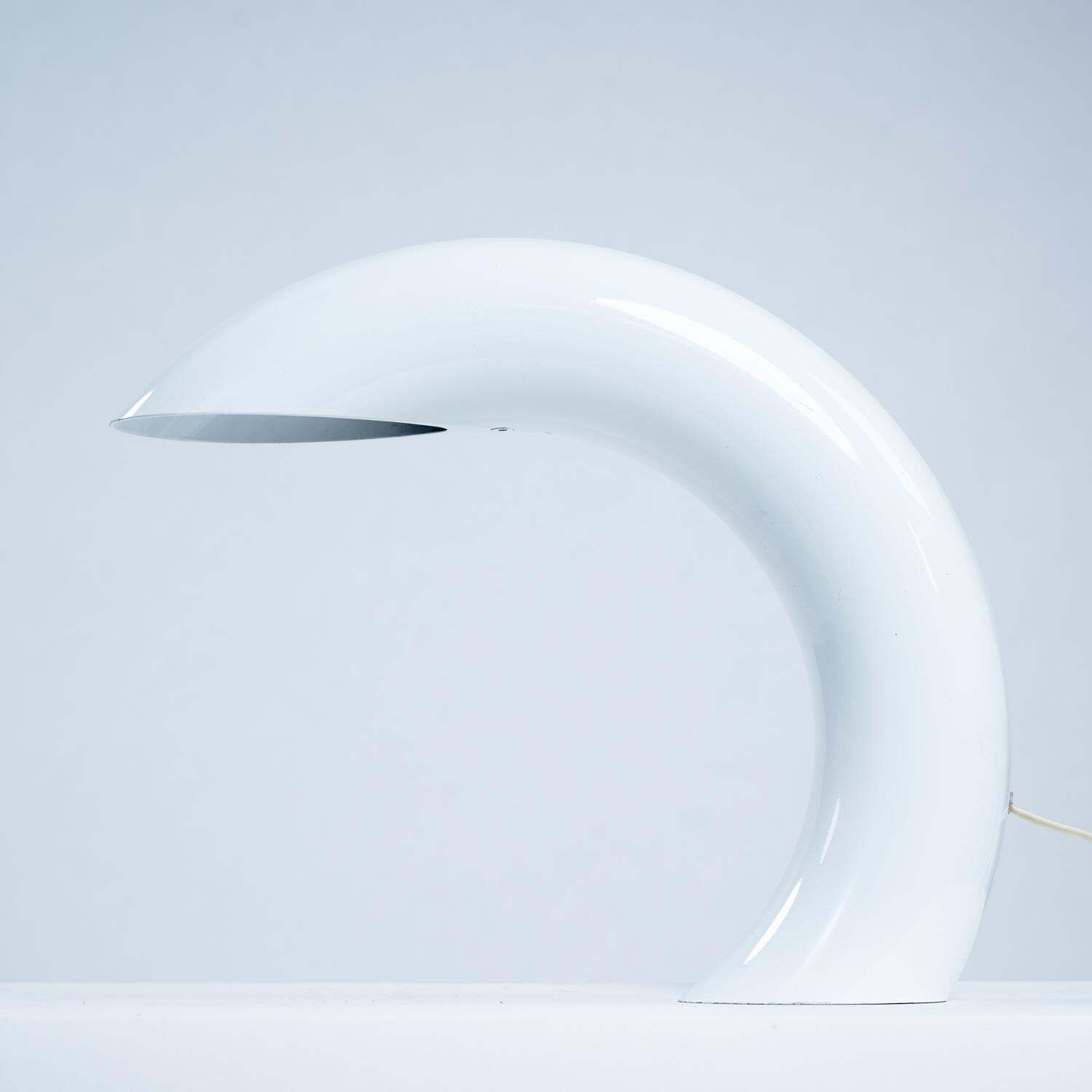 Georges Frydman White Arc Shaped Aluminium Casted Table Lamp, France, 1960s photo 3567.0