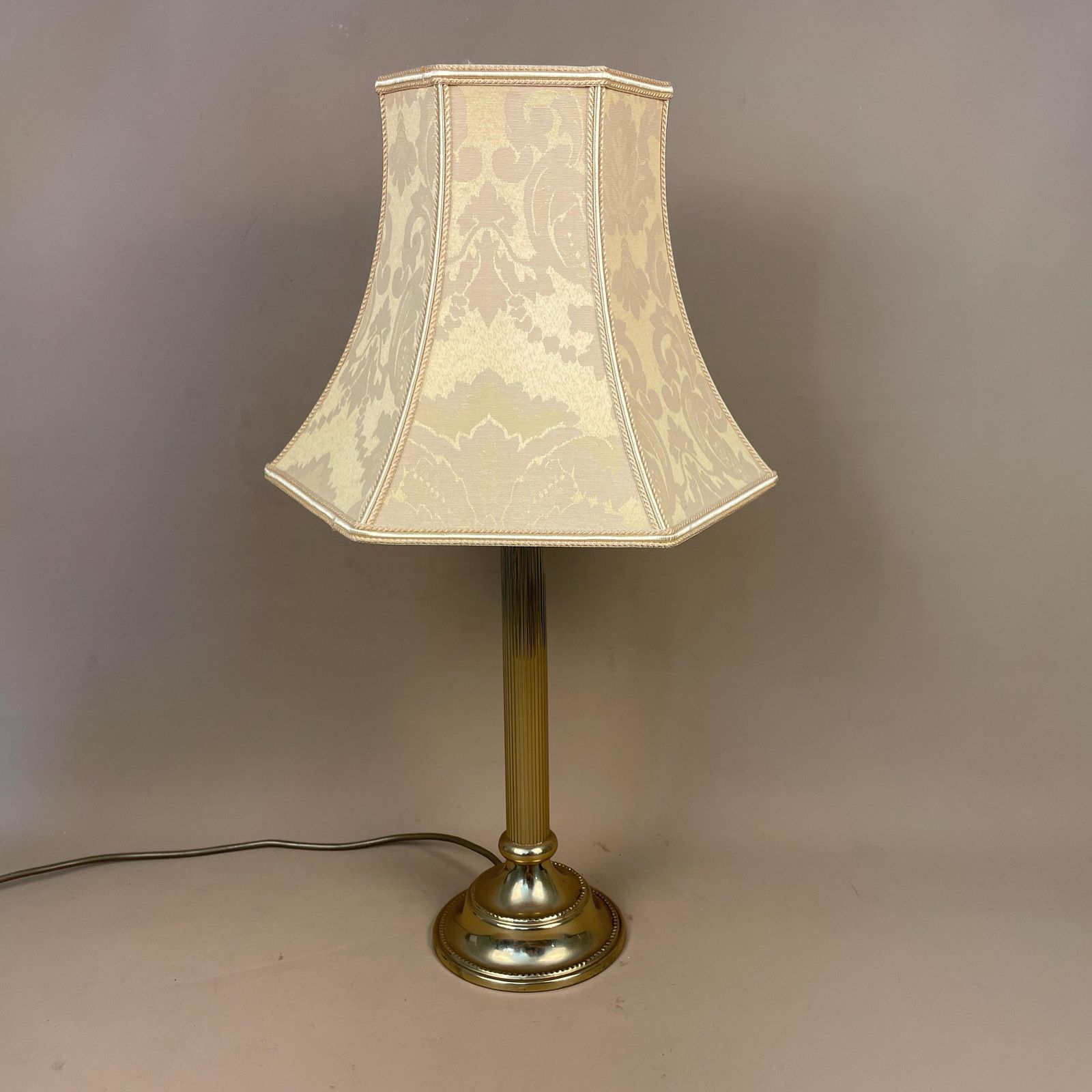 Antique Metal Gold Brass Lamp Light Bedside Side Table Desk Column Pillar Base Ornate Detail Medium Vintage Lampshade Shade Yellow Damask photo 85.0