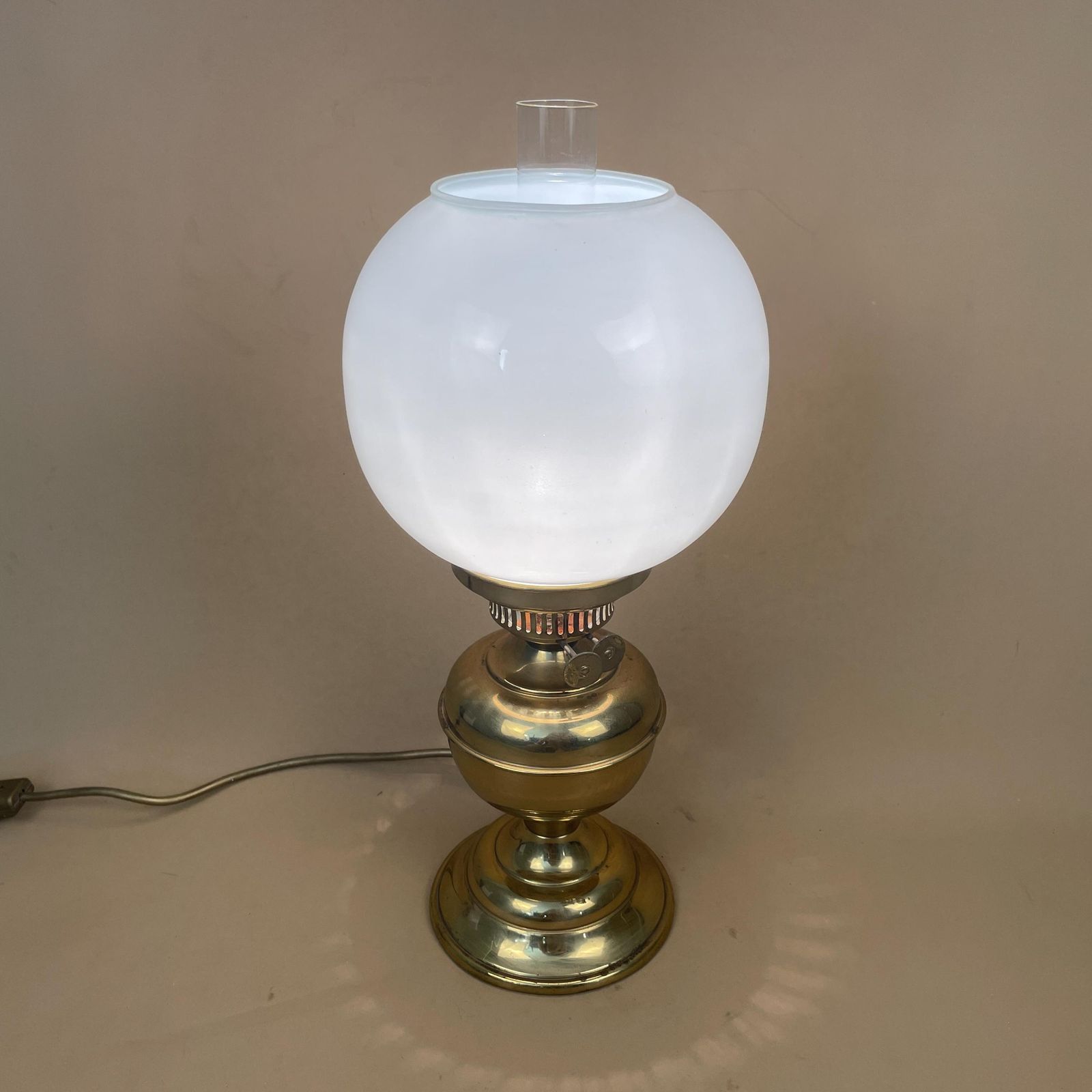 Antique Gold Brass Metal Lamp Light Bedside Side Vintage Ornate Glass Dome Ball Round Shade Top Oil Burner photo buy