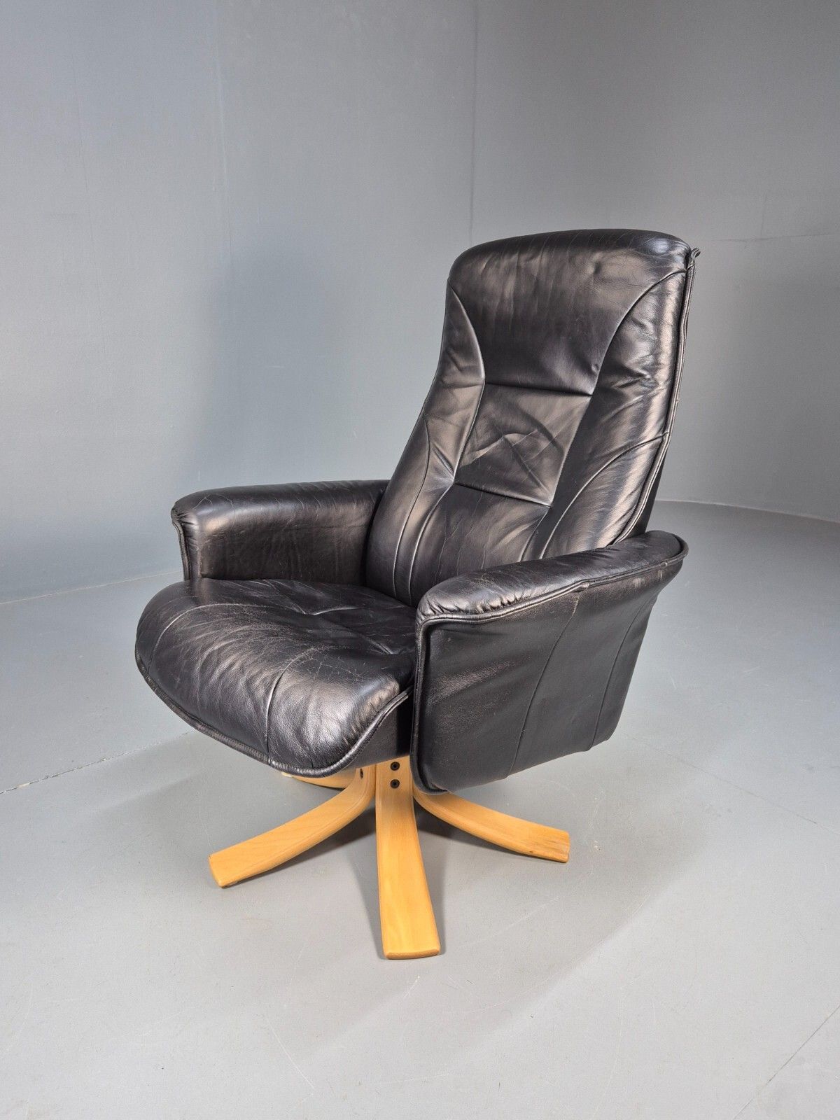 Vintage Danish Swivel And Recline Lounge Chair Bentwood Base 1980s Eb9237 Mswi
