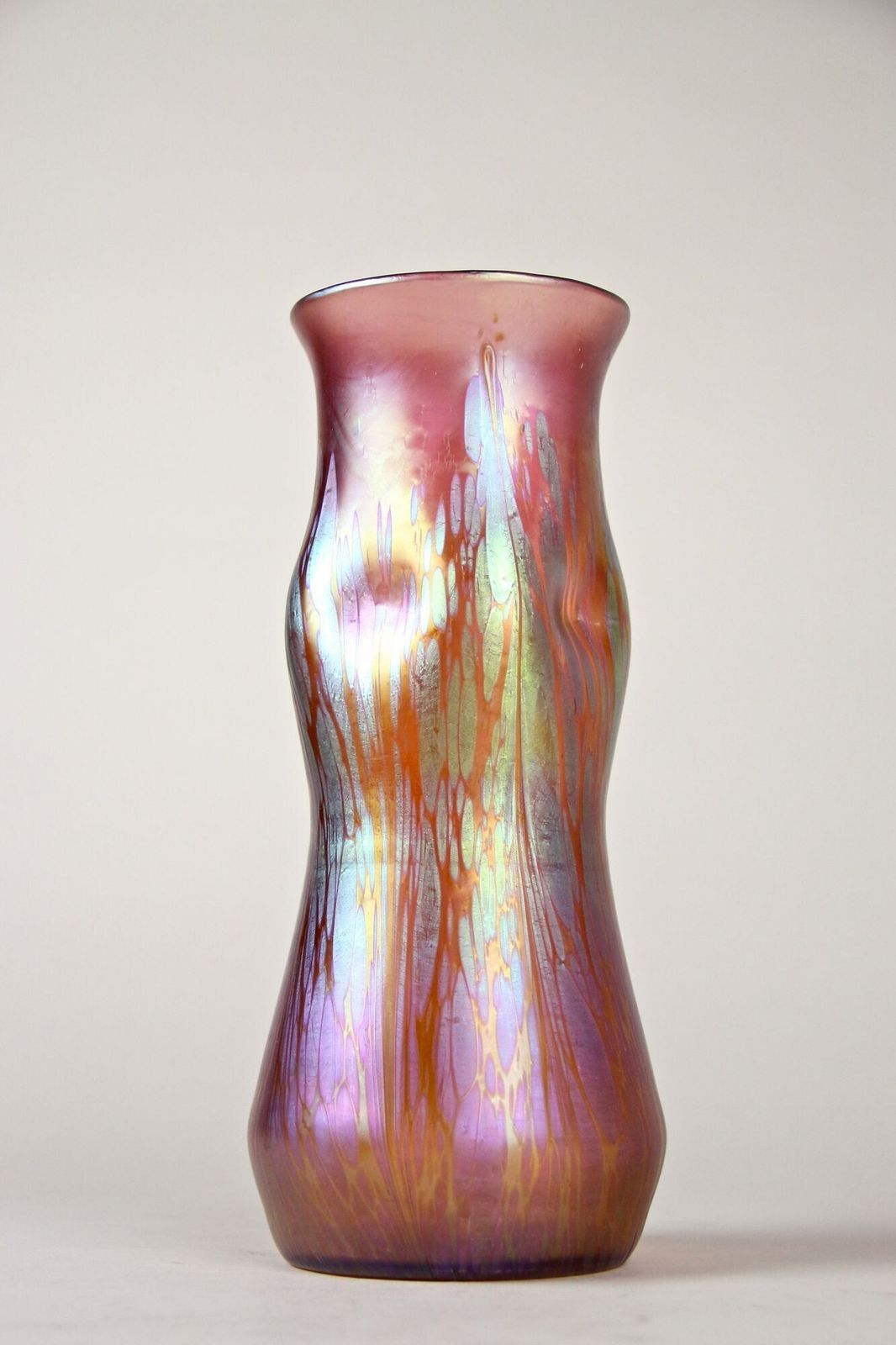 Art Nouveau Glass Vase By Loetz Witwe   Decor Medici Pink Iridescent, Cz, 1902 photo for sale