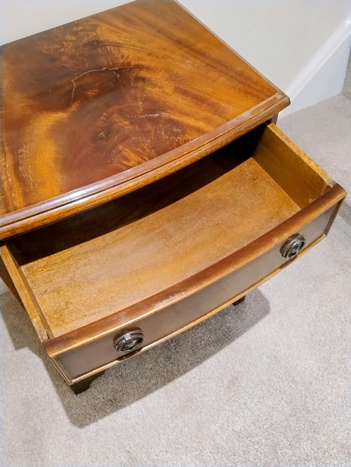 Lovely Little Chest Of Drawers photo vinterior