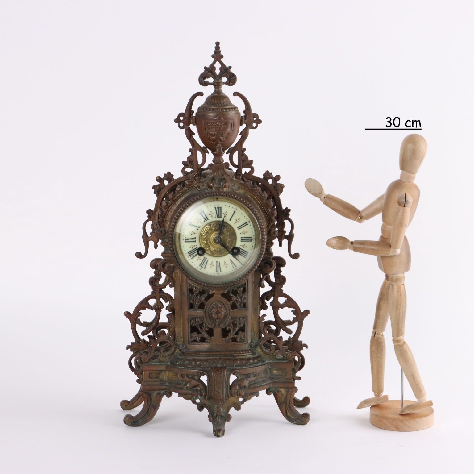 Antique Mantel Clock Eclectic Style Bronze France '800 '900 photo furniture