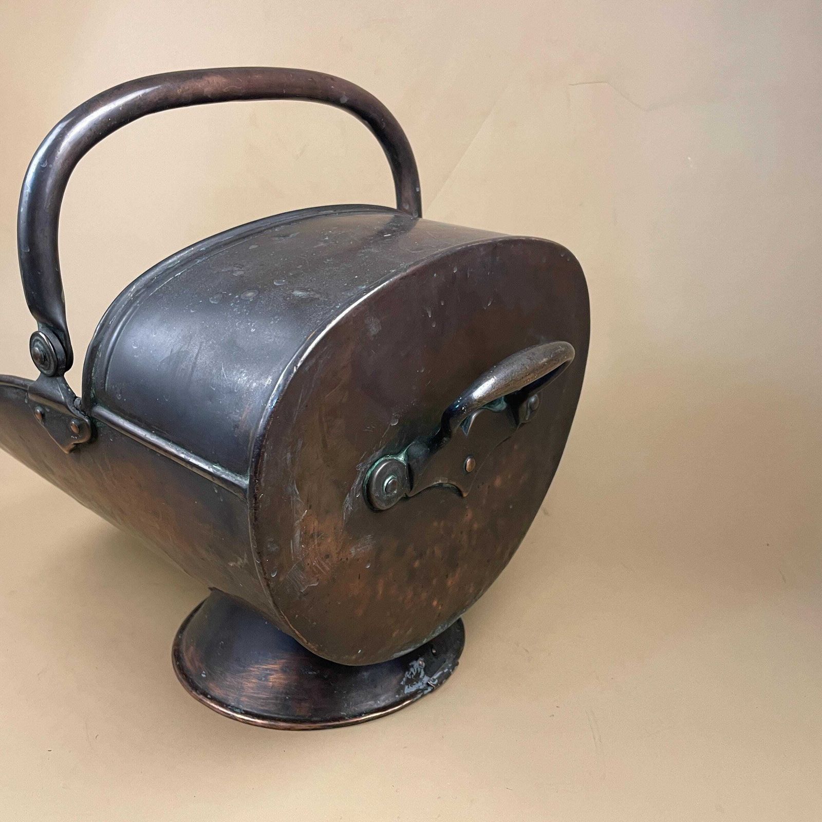 Antique Metal Dark Copper Coal Bucket Handle Fireside Fire Side Scuttle Log Helmet Farmhouse Cottage Aged Patina Vintage Fireplace Bronze photo vinterior