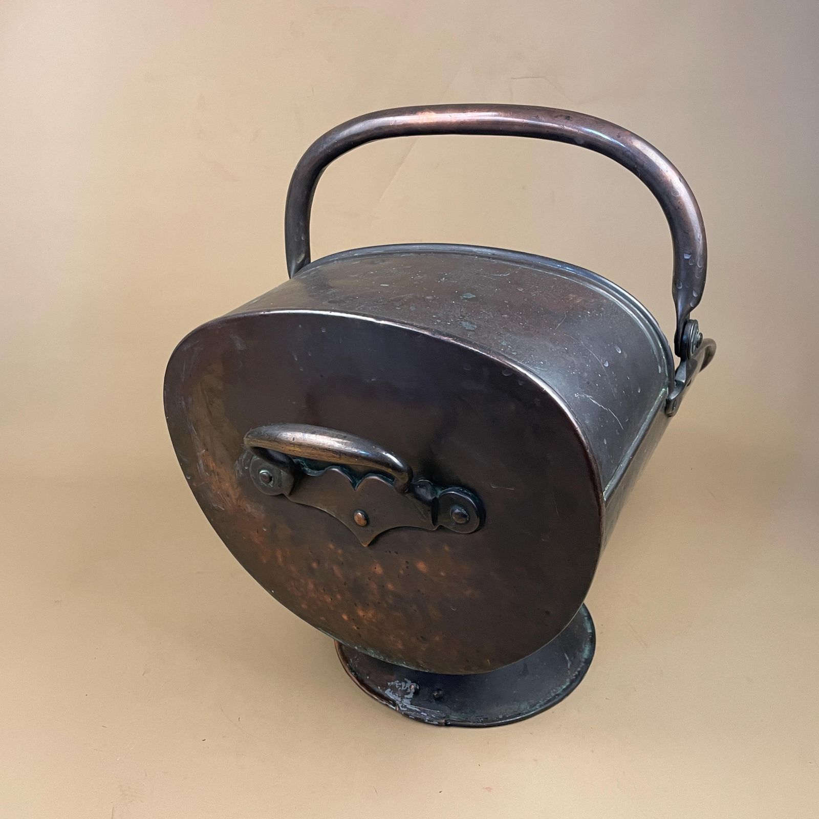 Antique Metal Dark Copper Coal Bucket Handle Fireside Fire Side Scuttle Log Helmet Farmhouse Cottage Aged Patina Vintage Fireplace Bronze photo buy