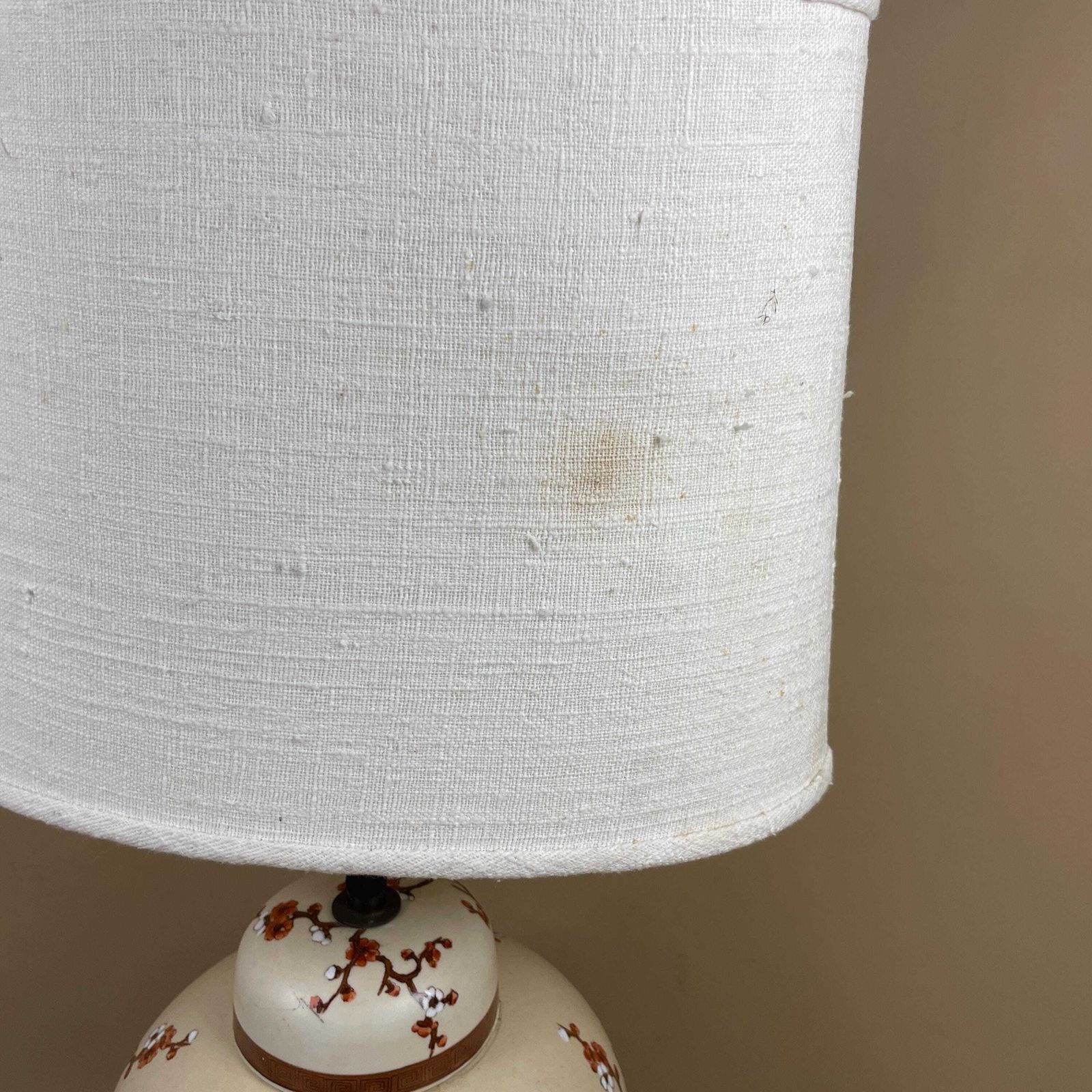Antique Oriental Ceramic Lamp Floral Table Light Cream Wooden Base Chinese Double Bulb With Cream Cylinder Shade photo Lighting