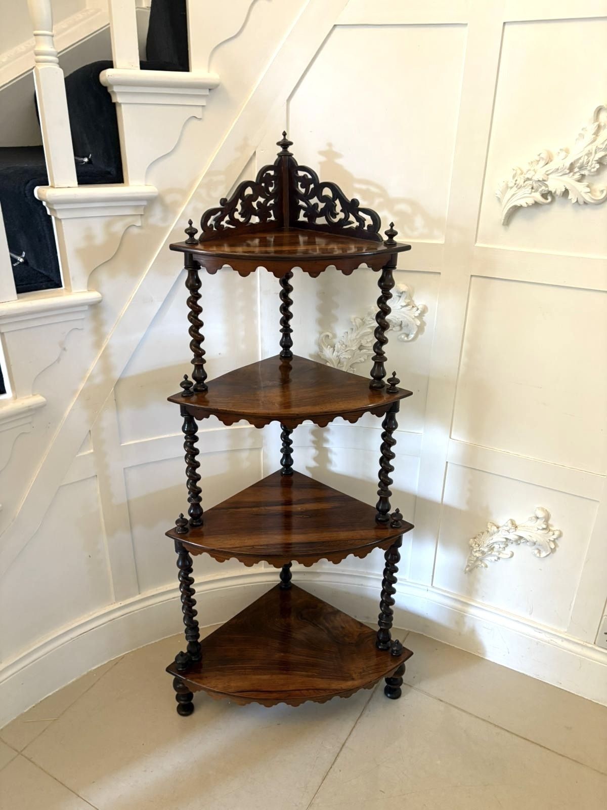 Superb Quality Antique 19th Century 4 Tier Rosewood Corner Whatnot