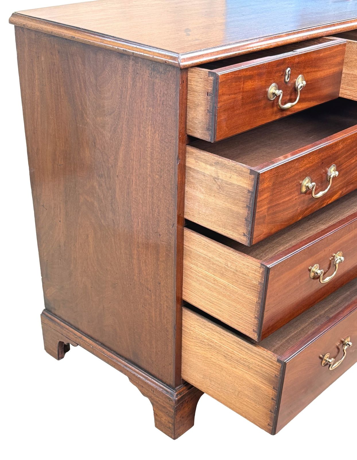 George III Mahogany Chest Of Drawers (England, Circa 1760) photo Furniture