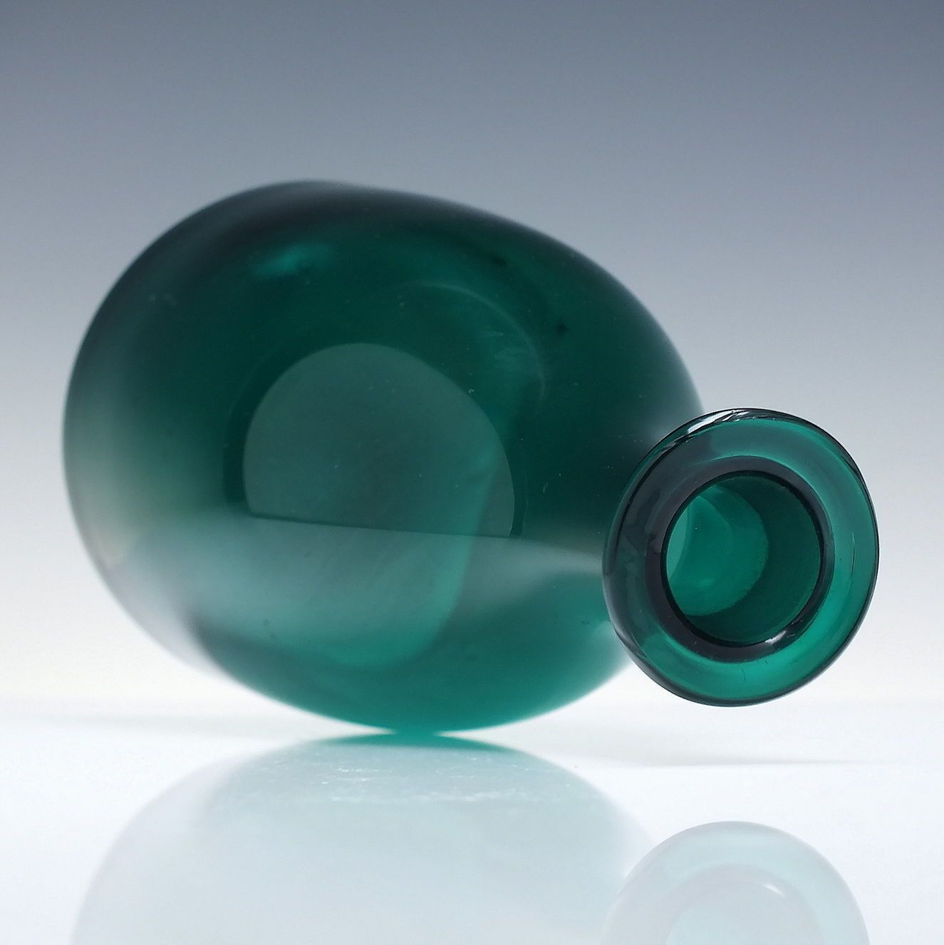 Pair Georgian Green Sugar Loaf Glass Decanters C1790 C1810 photo furniture