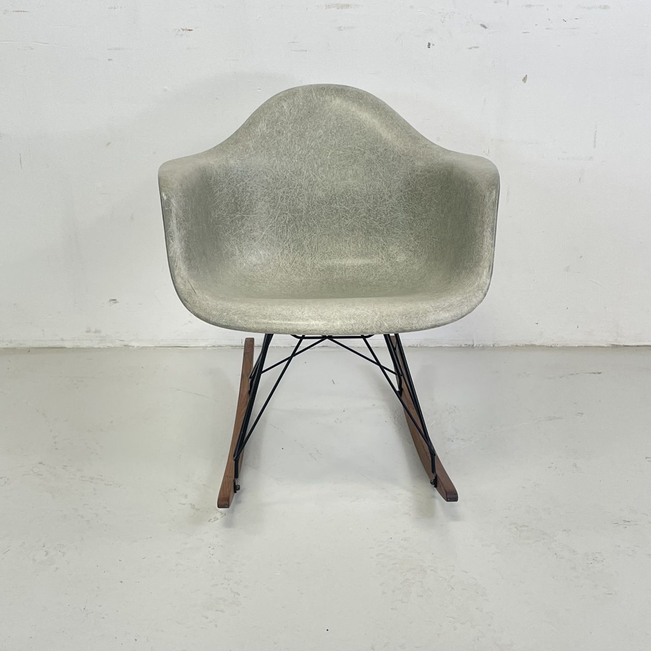 Eames Herman Miller 1950s Rar Rocking Chair In Seafoam Green photo furniture