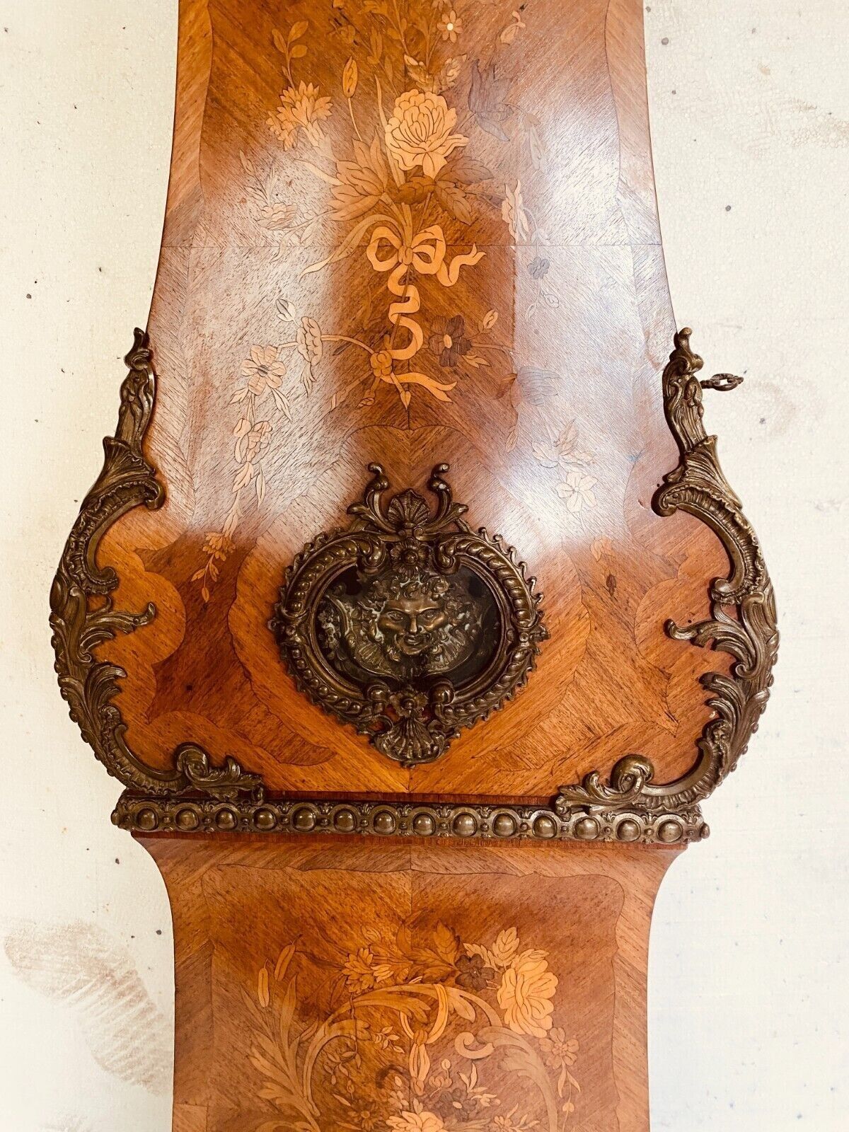 photo vinterior Louis XV Style Inlaid Beach Wood Regulator 20th Century
