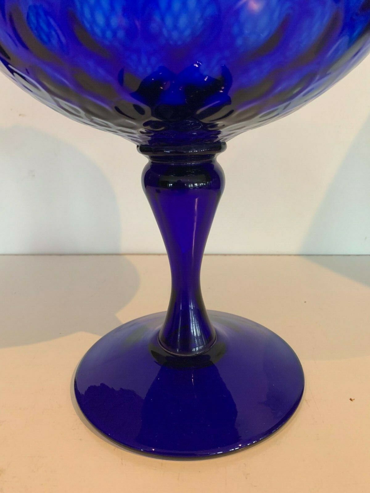 Vase Conique  Sur Pied Douche En Verre Bleu XX Siècle photo furniture