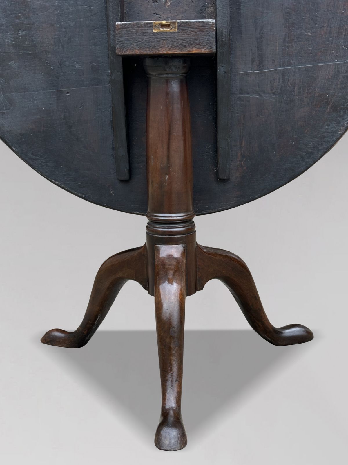 18th Century George III Period Mahogany Tilt Top Tripod Table photo 1400.0