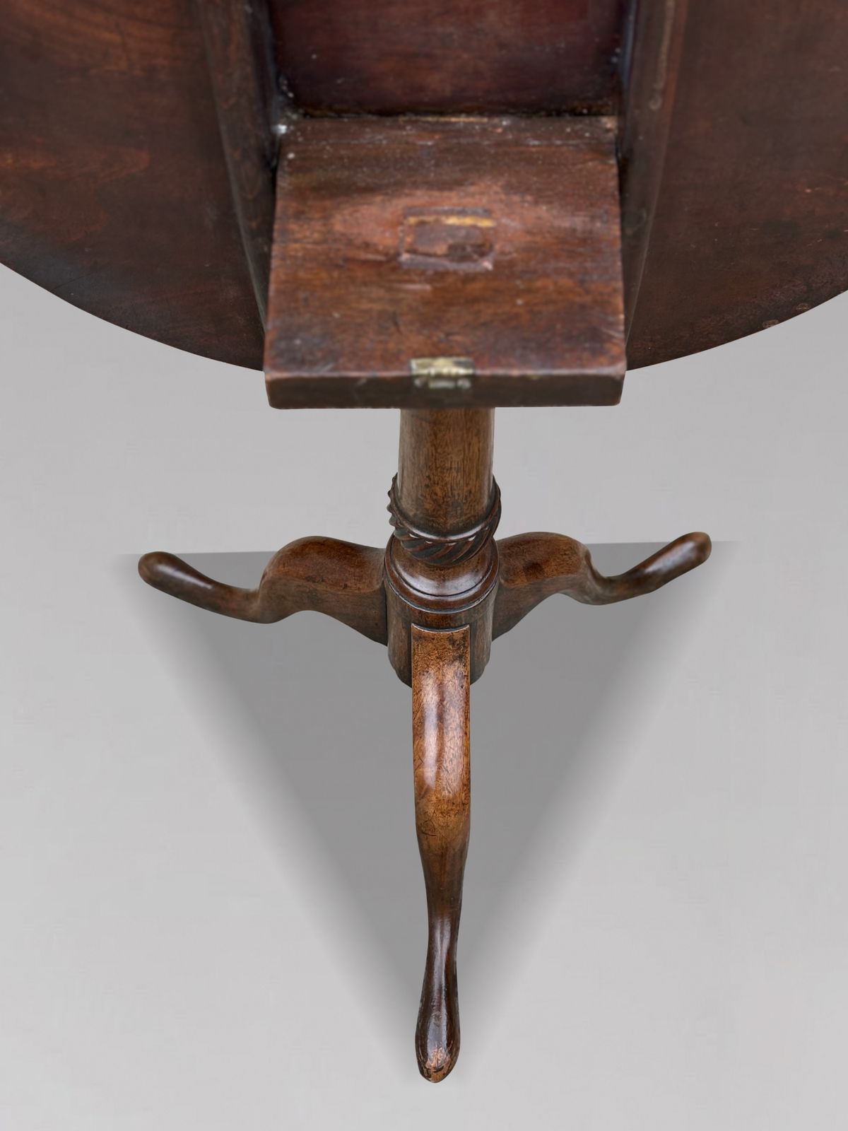18th Century George III Period Mahogany Tilt Top Tripod Table photo Furniture