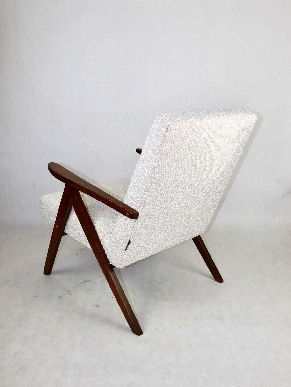 Vintage Armchair B 310 Var White Cream Boucle 70s   2 Pieces Available photo 357.0