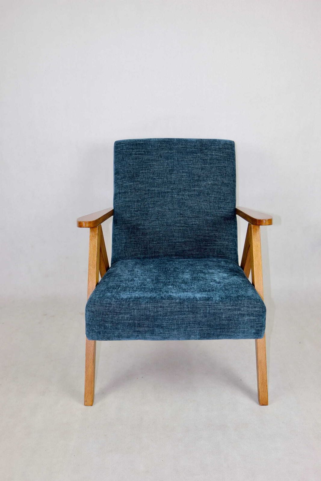 Armchair B 310 Var Blue Navy Structured photo furniture