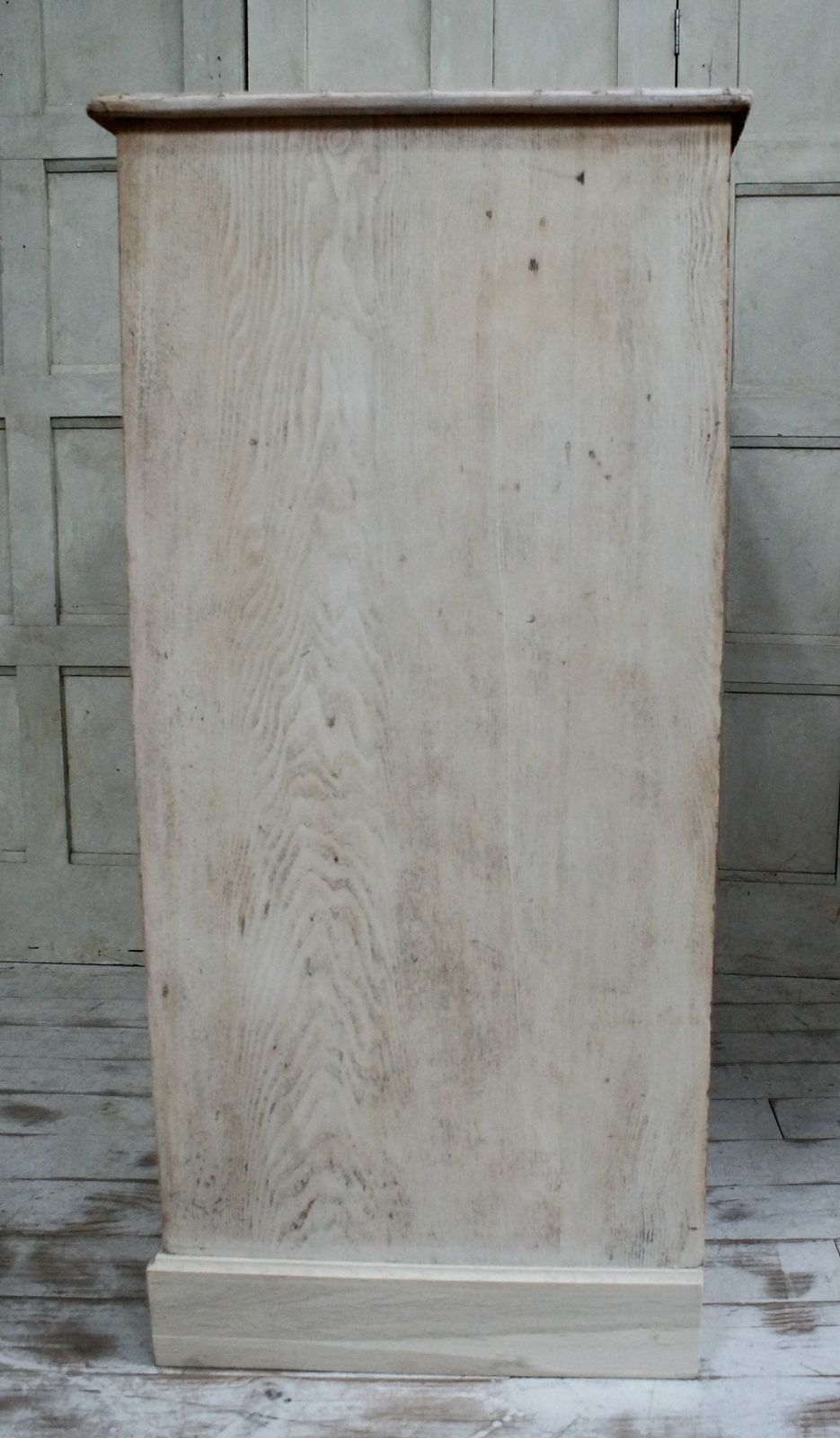 Rare Howard & Sons Bleached Ash Chest Of Drawers photo 2200.0