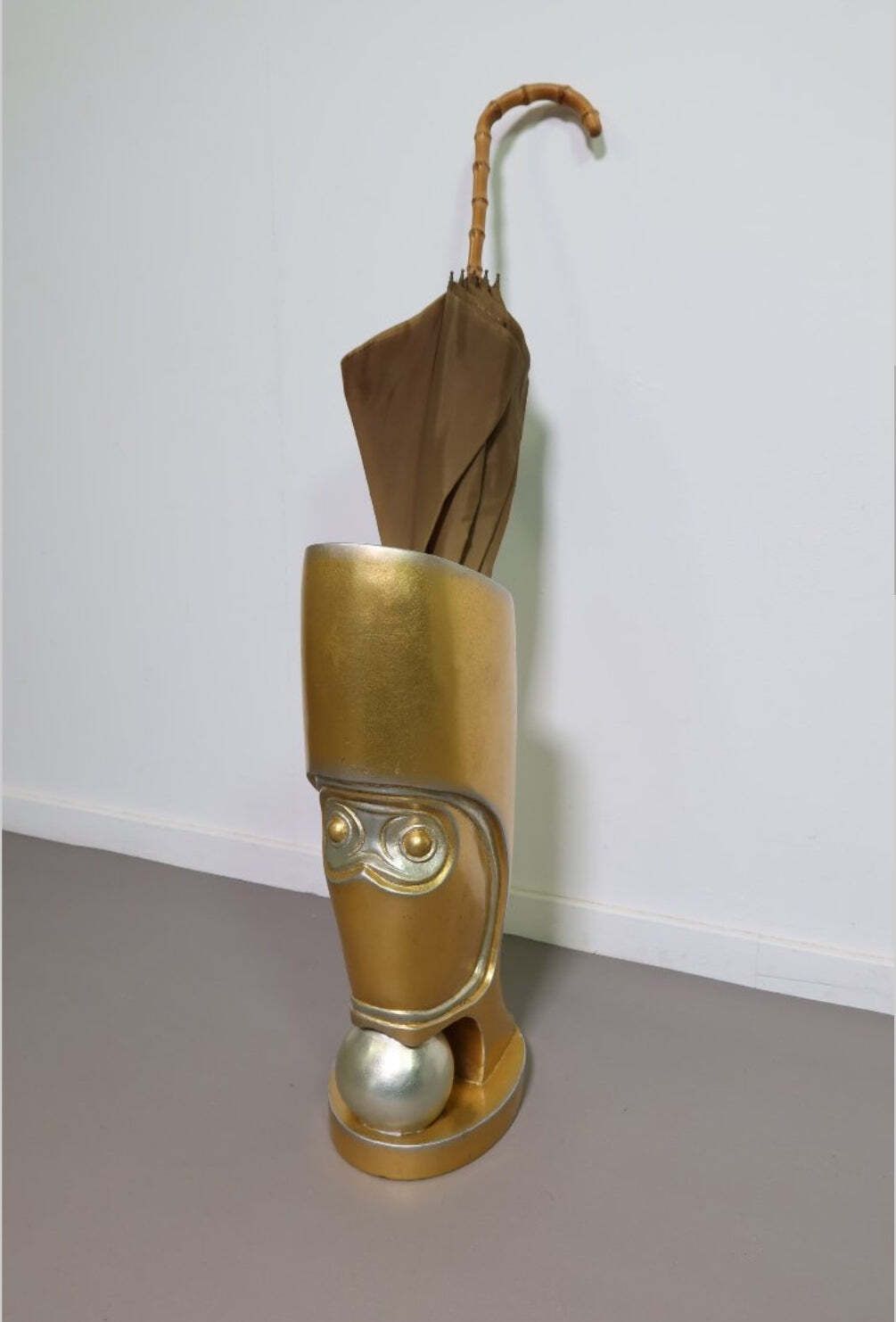 Painted Leeazanne  Umbrella Stand, Ca 1980 Resine / Epoxy / Hollywood Regency Manufactured By The Lam Lee Group, Dallas USA.