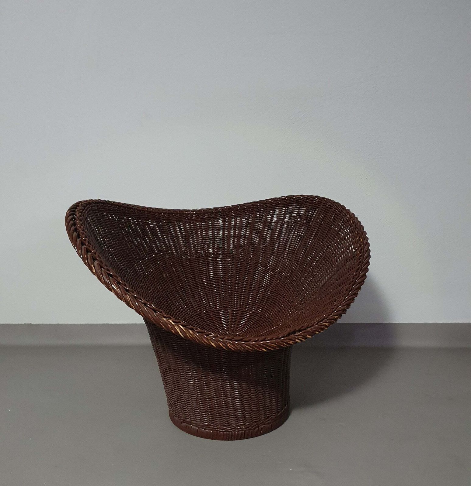 Authentic, Very Rare Wicker Chair, Model E20 Designed In 1957 By Egon Eiermann And Produced By Heinrich Murmann. With Traces Of Use. photo furniture