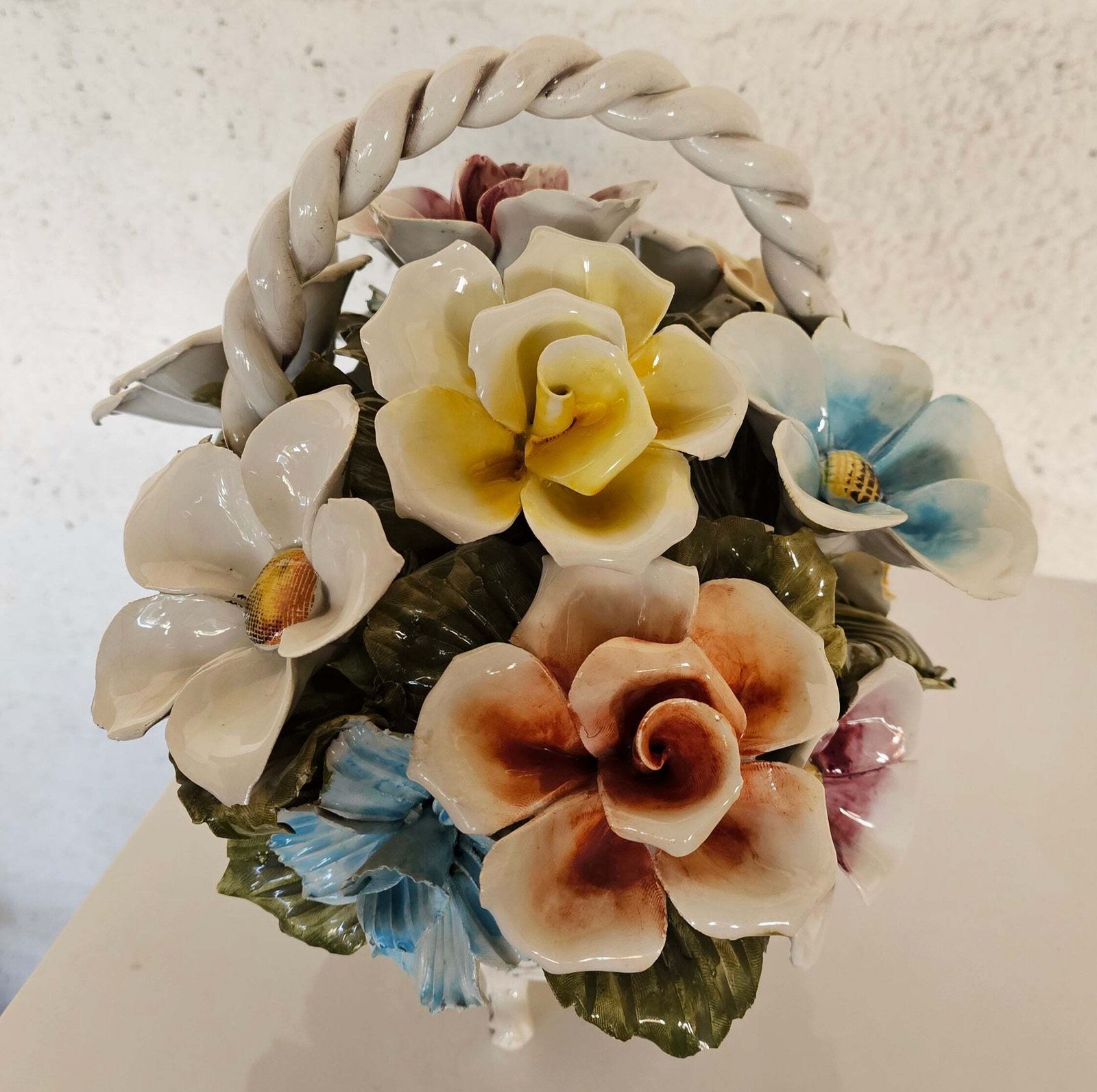 photo vintage Bassano Ceramics Basket With Flowers, Italy 1950s