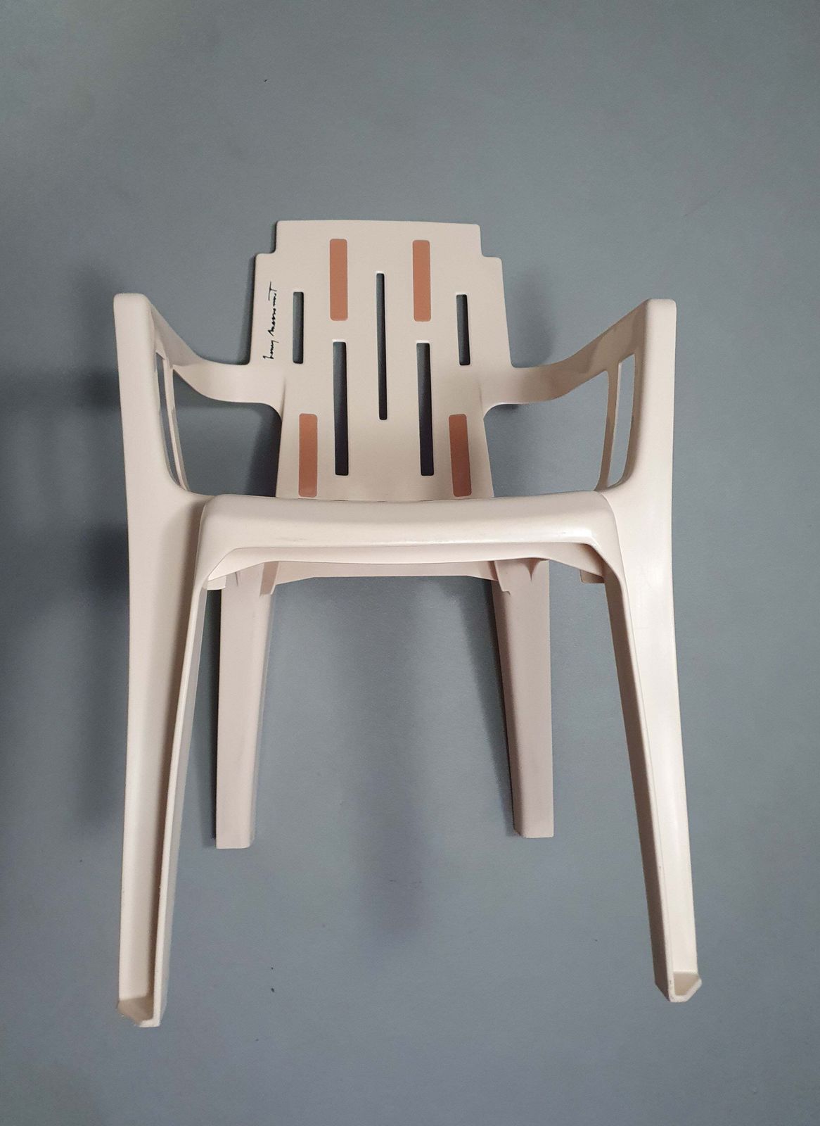 18 Mambo Garden Chairs By Pierre Paulin photo furniture