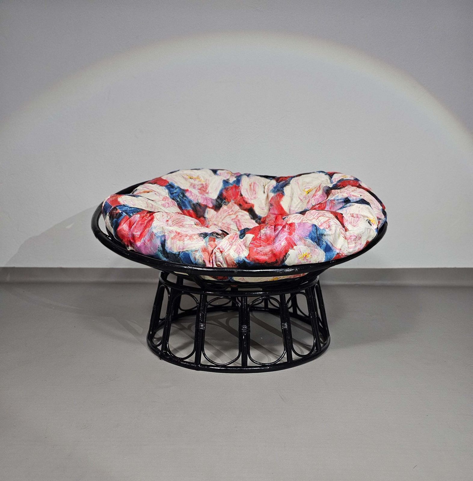 photo vintage Papasan Rattan Lounge Chair 1970s Width 120 Height 70 Cm