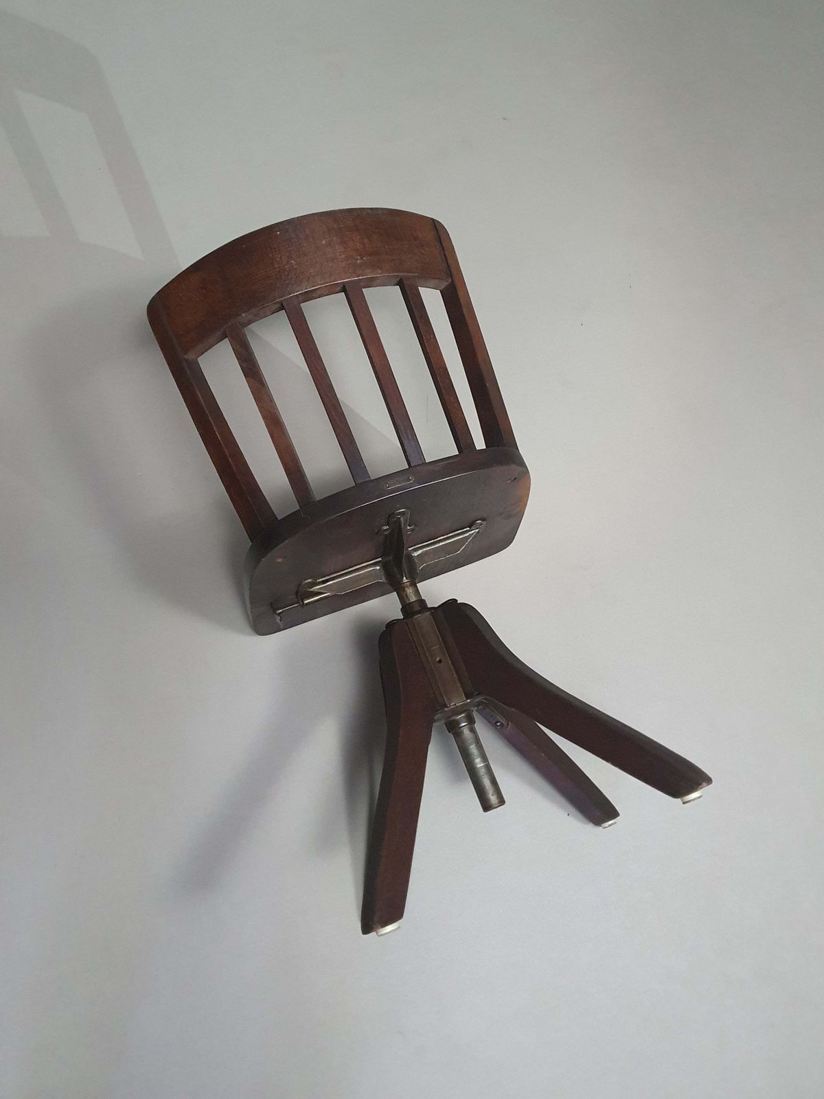American Office Chair. Adjustable Height 45 / 56 Cm. Marked Rüegg Naegeli (Swiss) photo vinterior