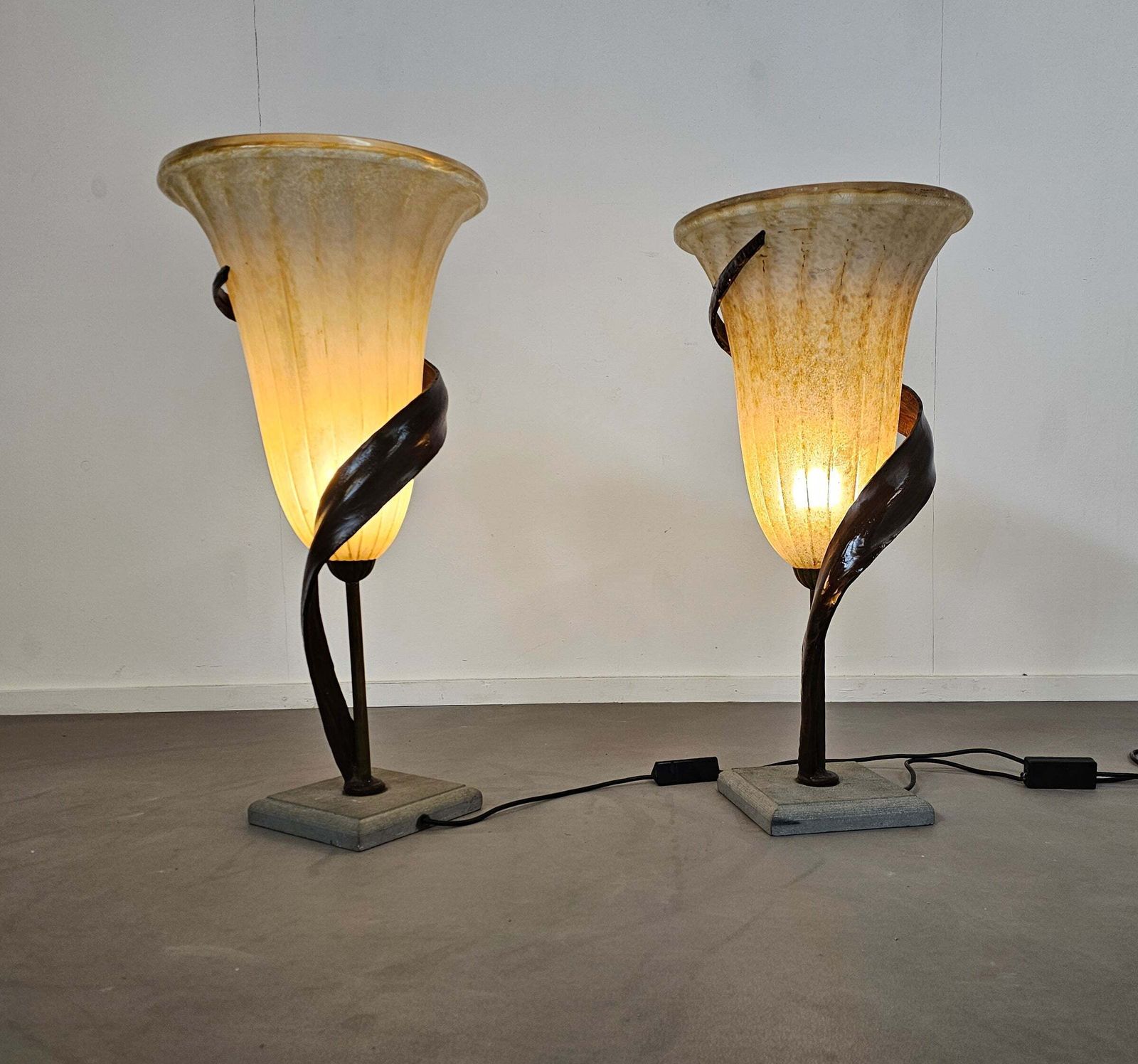 photo vinterior Large Jugendstil Floor / Table Lamps / Roberto Galli / Stone Base With Italian Glass Shade