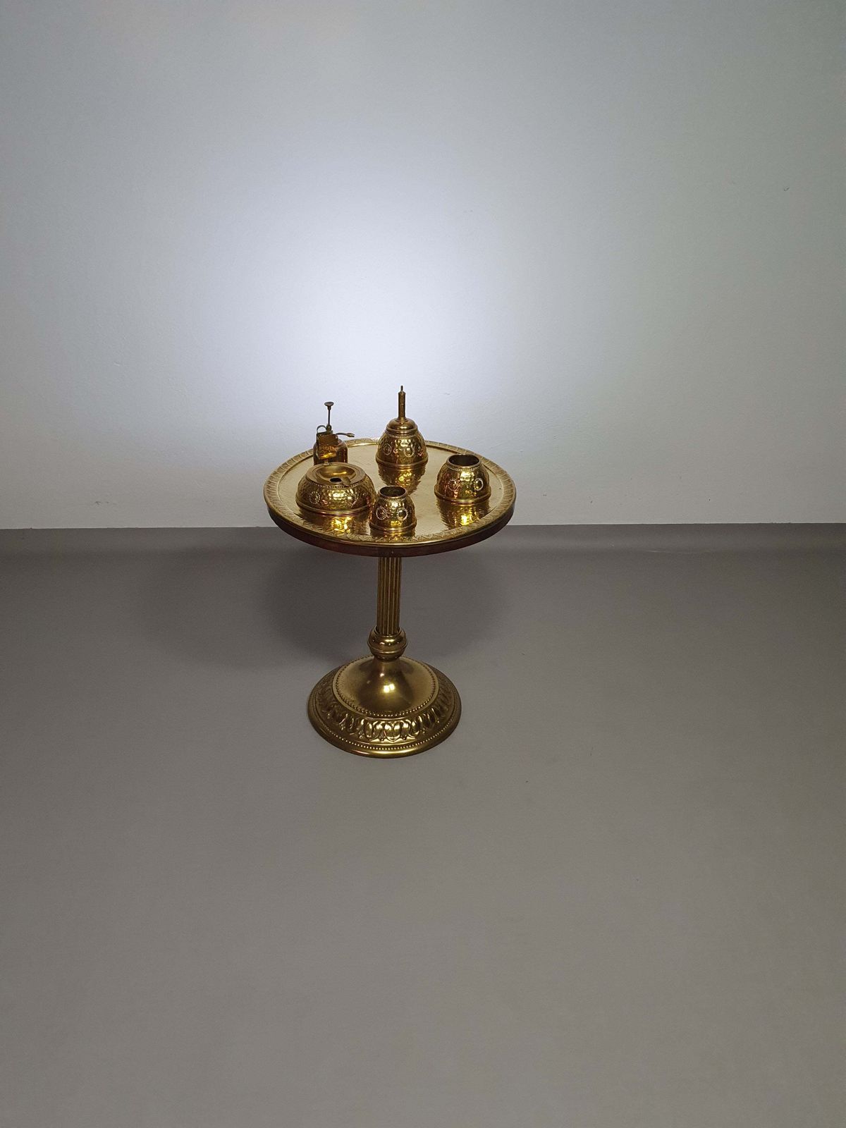 Art Nouveau Brass Smoke Table photo vinterior