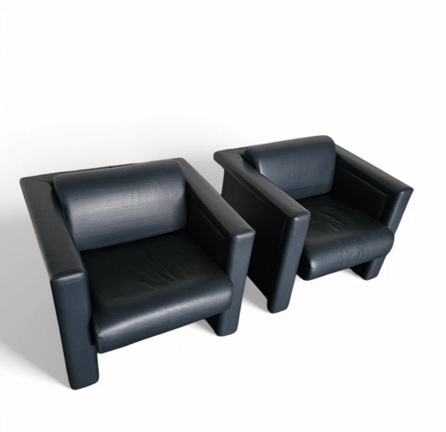 Pair / Trix And Robert Haussmann / Leather Chairs By Knoll photo furniture
