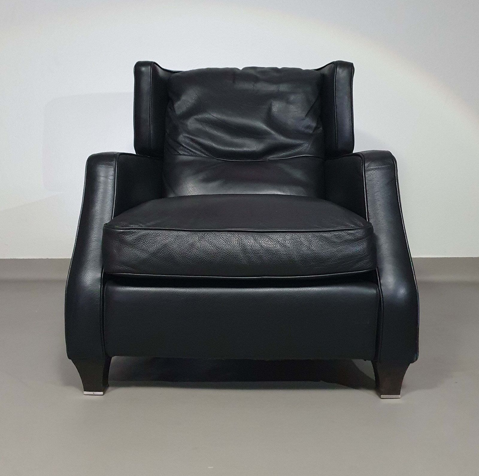 Amadeus Natuzzi Lounge Chair / Black Leather