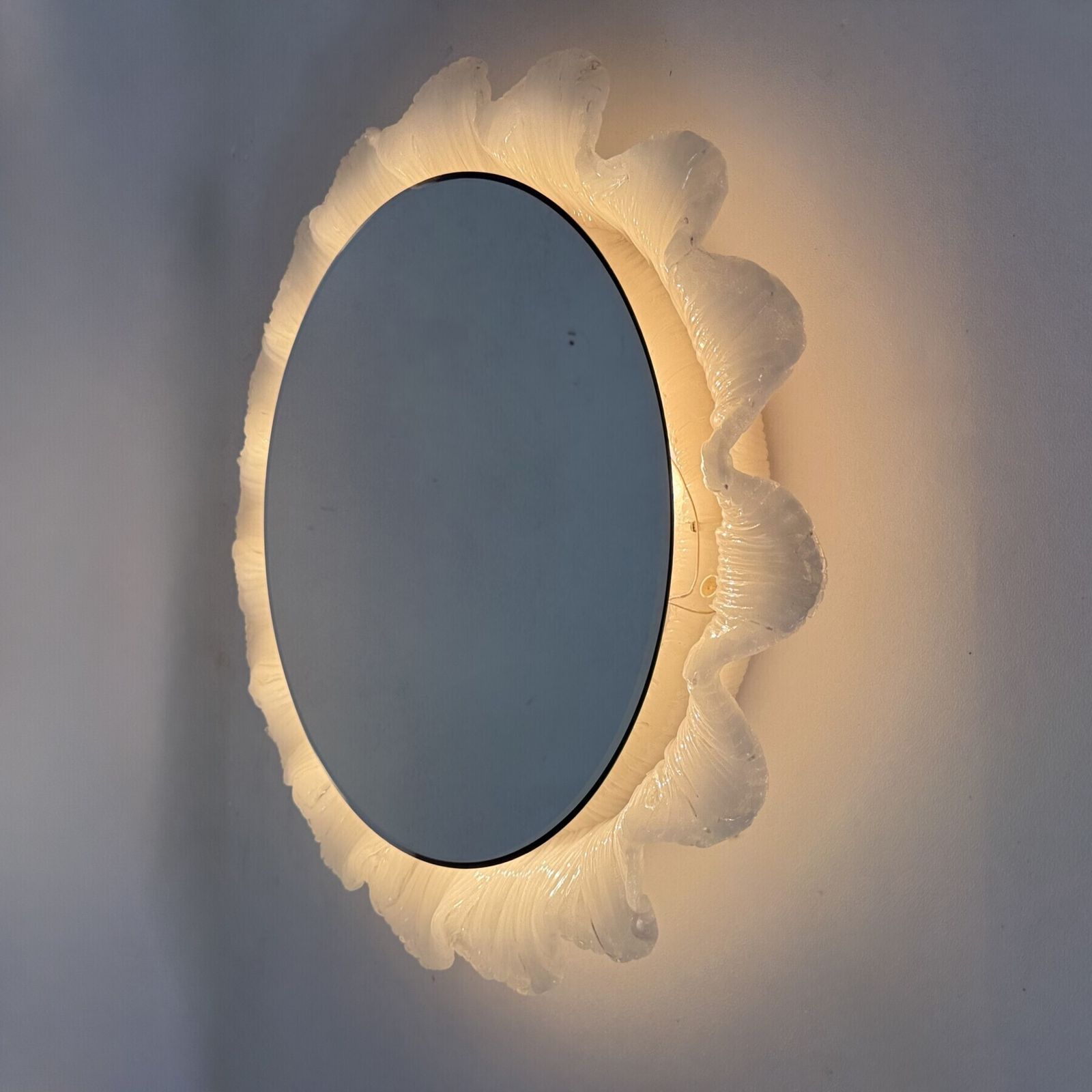 Vintage Lucite Wandspiegel Met Achtergrondverlichting, Jaren 1970, Duitsland photo furniture