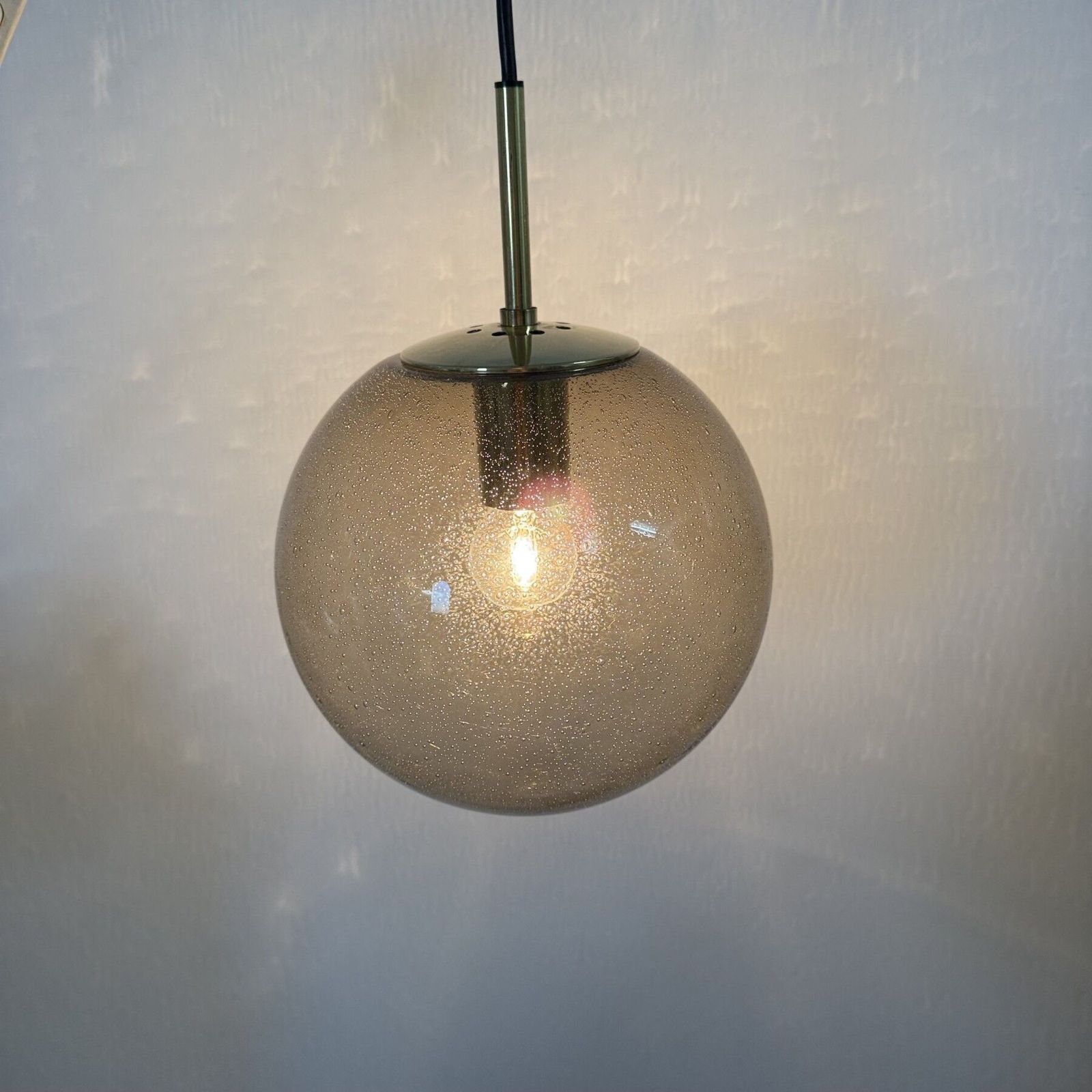 Limburg Glashütte Messing Rookglazen Bol Hanglamp, Jaren 1970 photo vinterior
