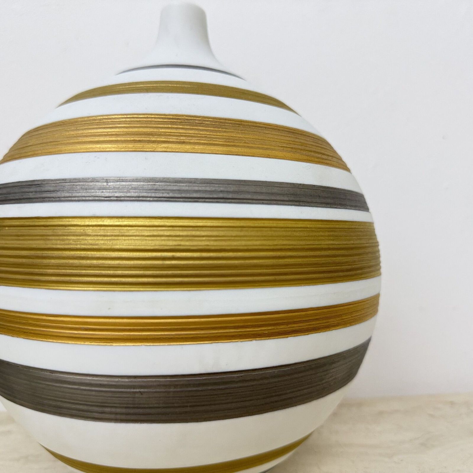 photo vintage Mid Century Design Porcelain Vase By Hutschenreuther, 1970s