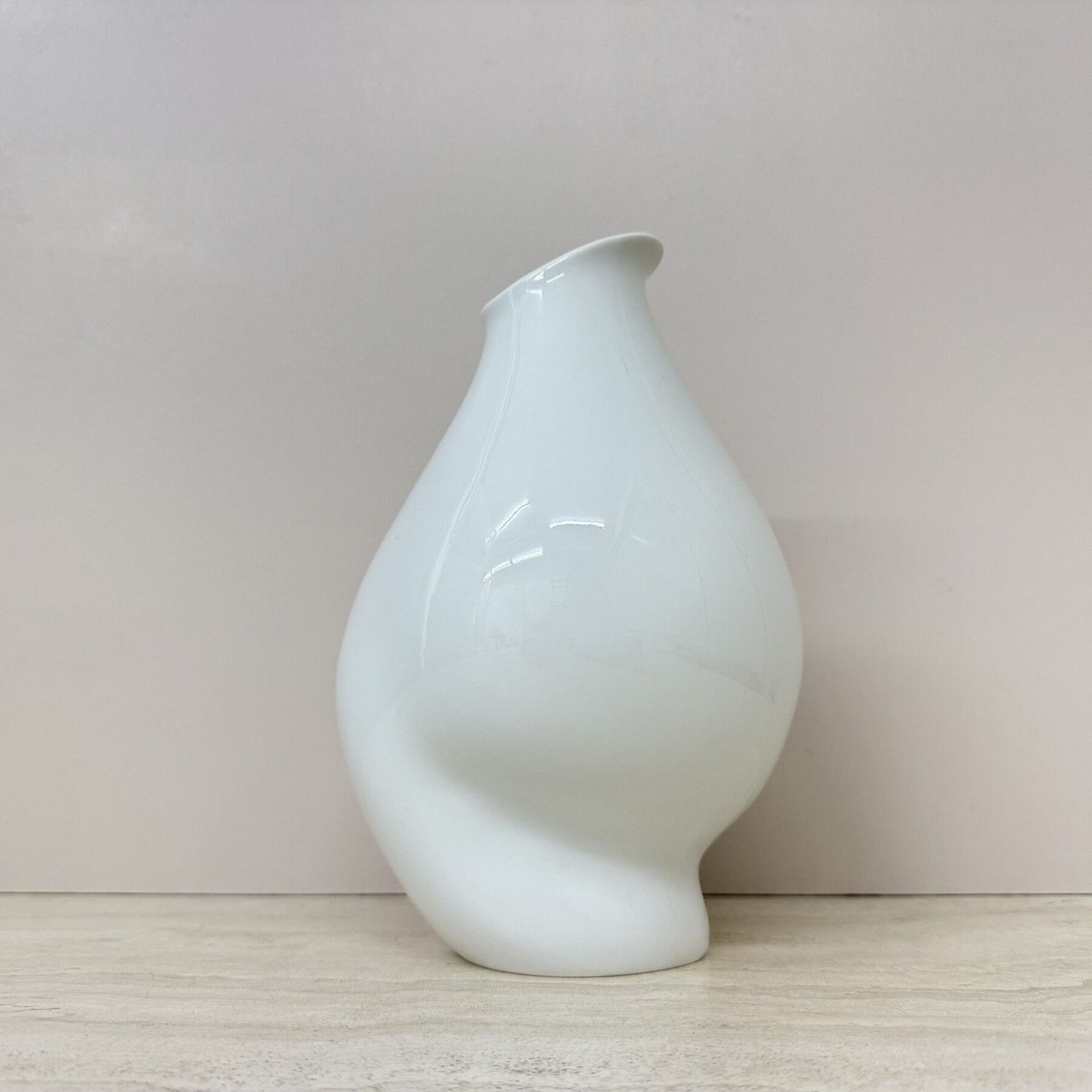 photo furniture Big Vase With The Seven Faces Of Fritz Heidenreich, Rosenthal, 1950s