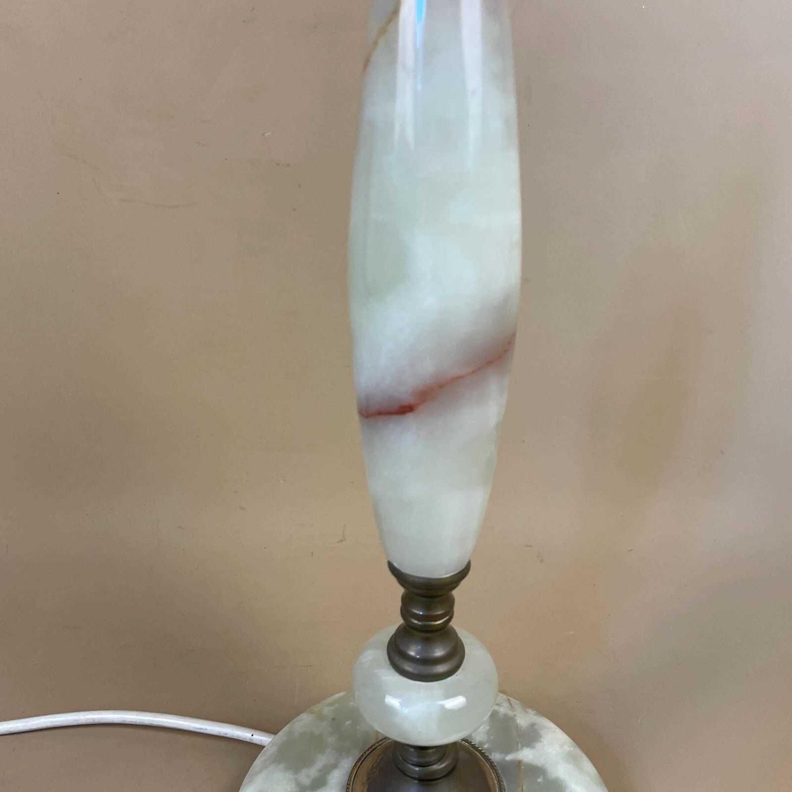 Antique Vintage Marble Stone Lamp Green Light Table Bedside Desk Lamp Colours Natural Patterns Ornate Round Base Onyx Brass Metal Gold photo vinterior