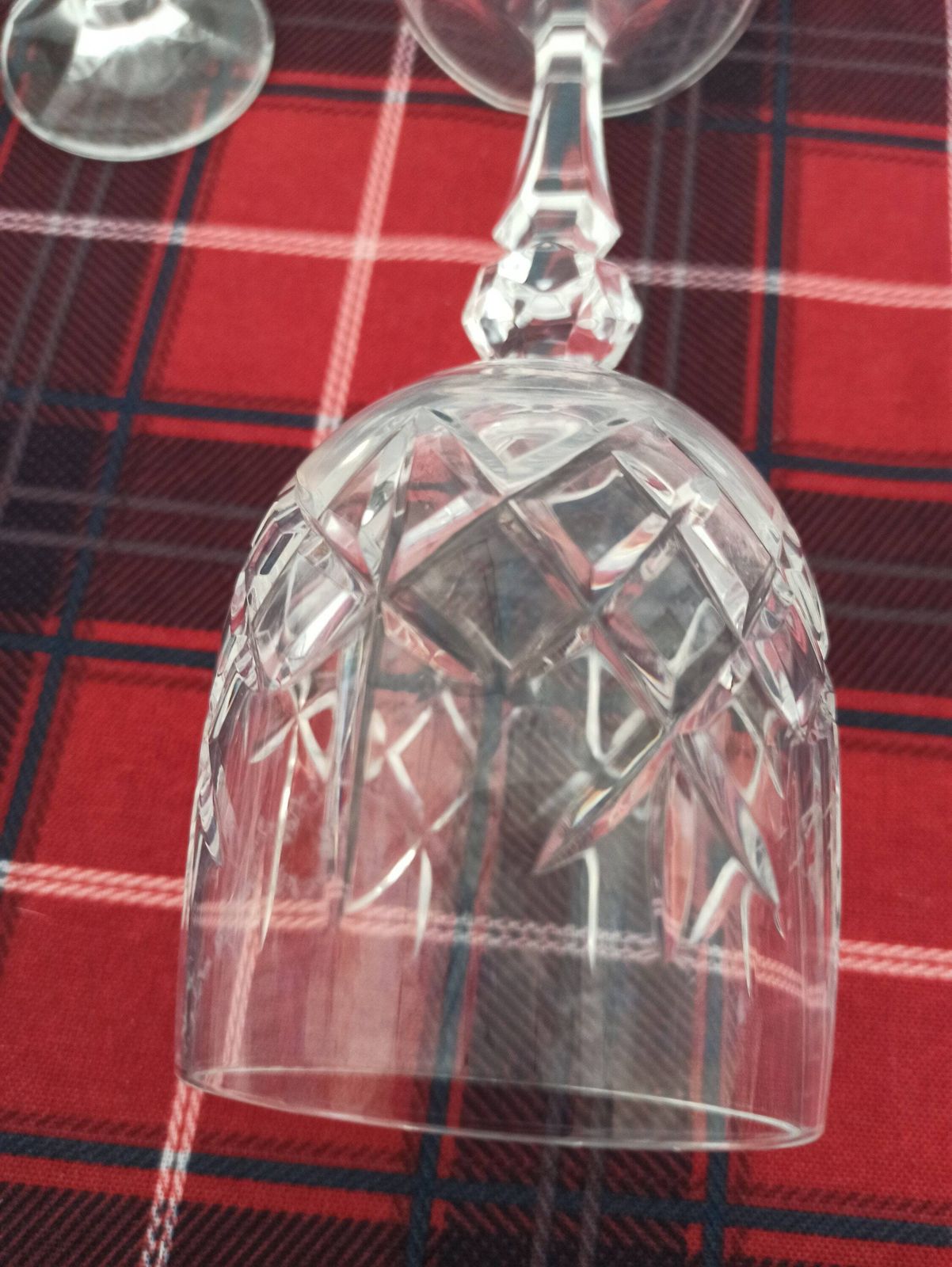 photo for sale Set Of Lead Crystal Glasses. 4 Wine Glasses And 4 Sherry / Liqueur Glasses. Excellent Condition.